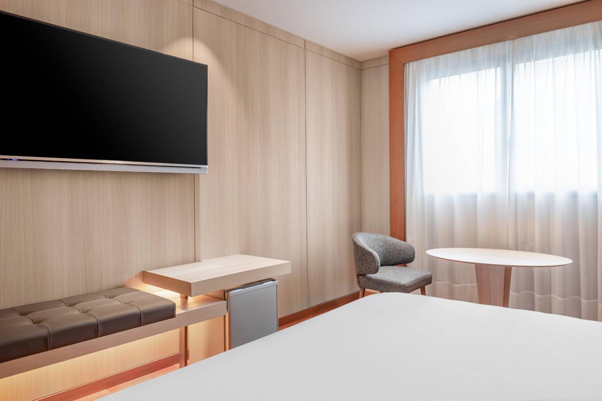 Ac Hotel Huelva By Marriott Ngoại thất bức ảnh