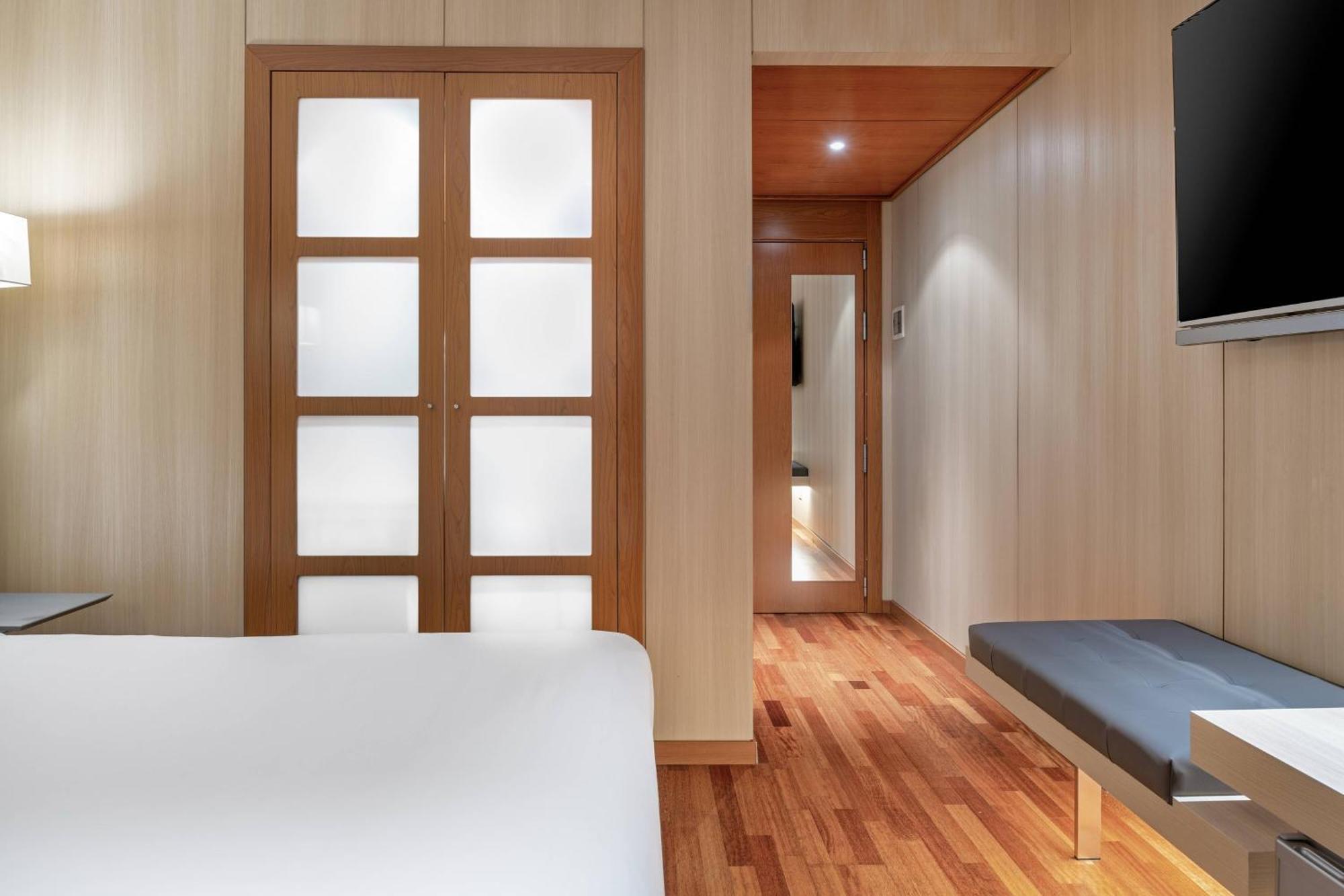 Ac Hotel Huelva By Marriott Ngoại thất bức ảnh