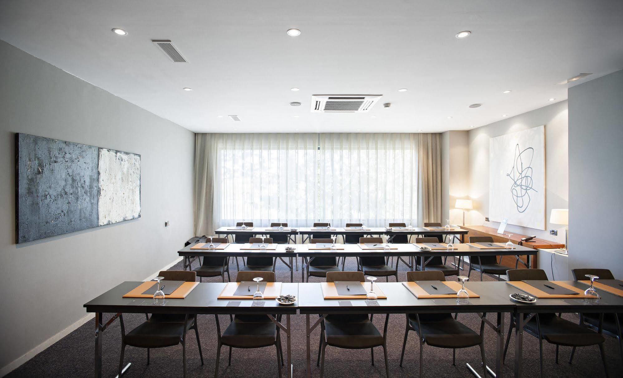 Ac Hotel Huelva By Marriott Ngoại thất bức ảnh