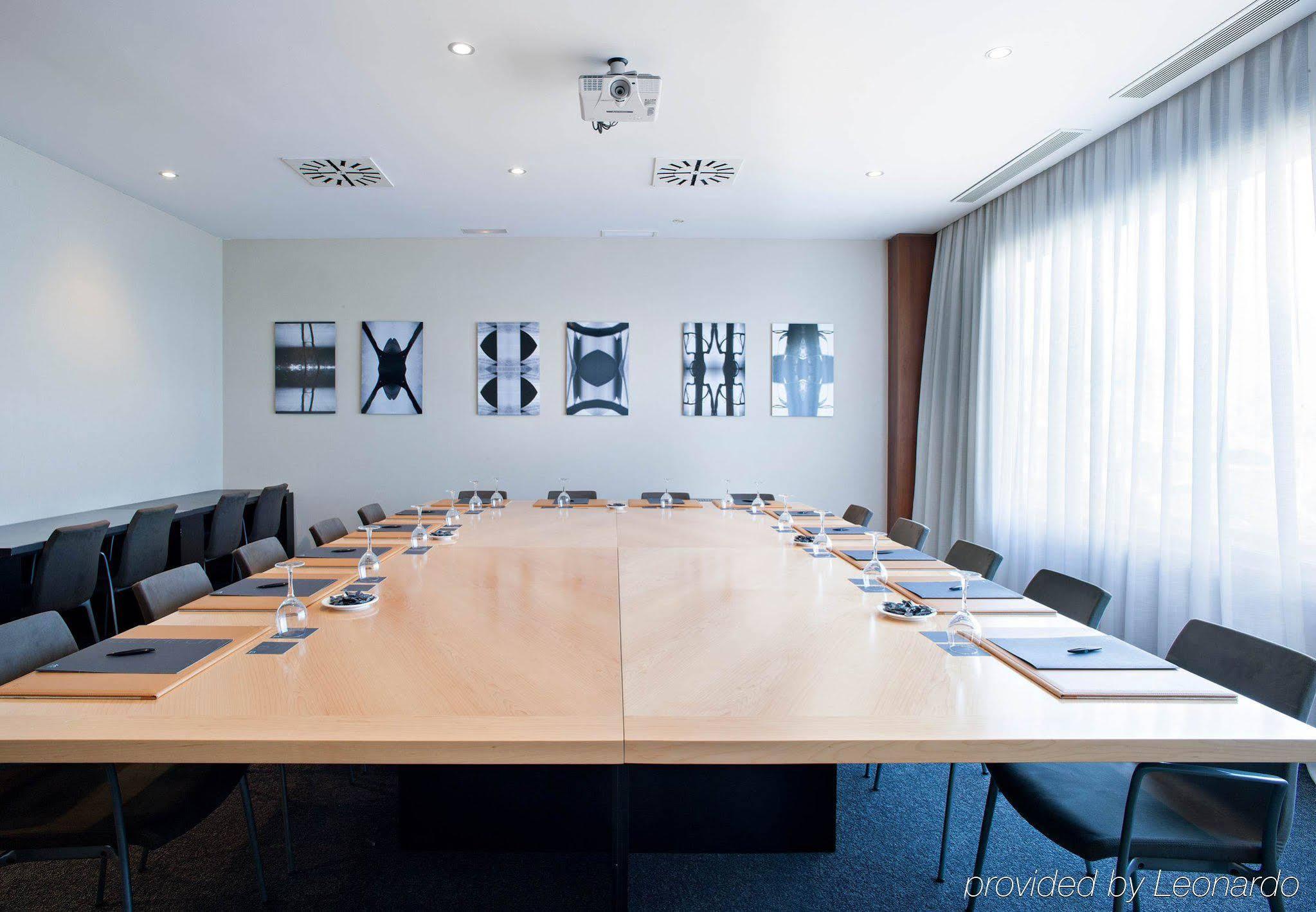 Ac Hotel Huelva By Marriott Ngoại thất bức ảnh